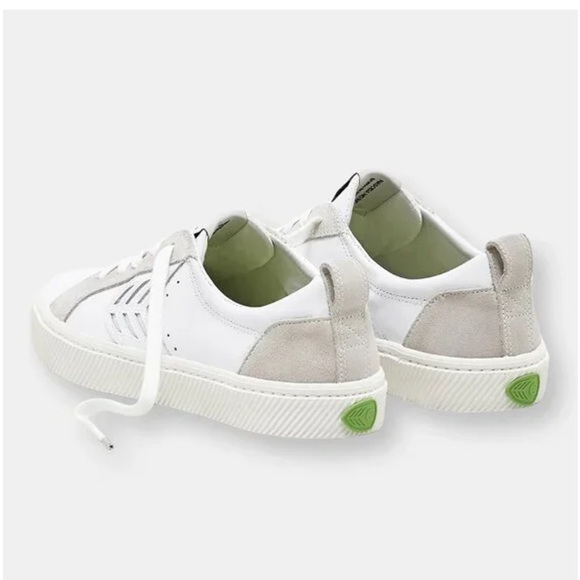Cariuma Men’s CATIBA Low Off White Leather & Ice Suede Sneaker - Picture 9 of 11